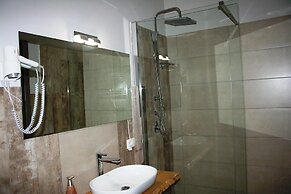 B&B Sorahnia Design House