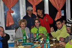 Everest Home Stay Apartment