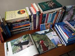 Everest Home Stay Apartment