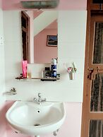 Everest Home Stay Apartment
