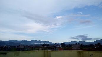 Everest Home Stay Apartment