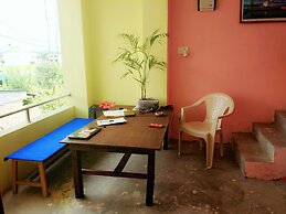 Everest Home Stay Apartment