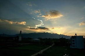 Everest Home Stay Apartment