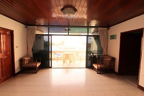 Baan Busarin Hotel