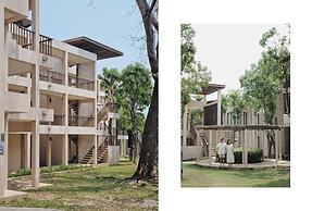 Palm Crescent Huahin Resort