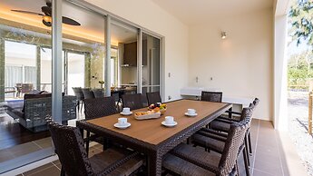 Ahman Suite Villa Sumuide