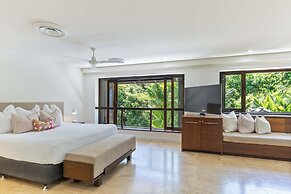 Seascape Holidays at Seascape Temple