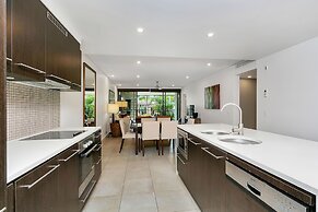 Seascape Holidays at Seascape Temple