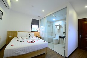 Blue Hanoi Inn Luxury Hotel