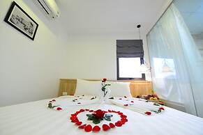 Blue Hanoi Inn Luxury Hotel