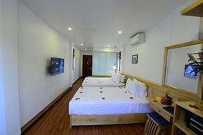 Blue Hanoi Inn Luxury Hotel