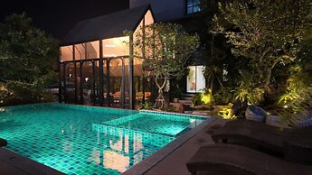 Bangkok Boutique Resort Rangsit