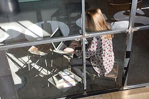 Bed and Boarding - Hostel