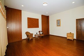 Royal Emerald River View Resort