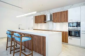 Oceanami Villas & Beach Club - Managed by Oceanami Group