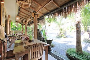 Madani Antique Villas