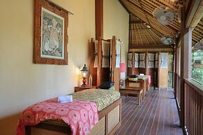 Manzelejepun Villa & Pavilion