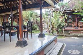 Omah D'Taman Hotel by EPS