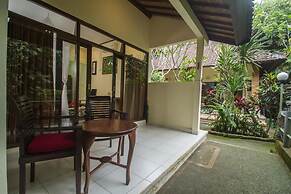 Omah D'Taman Hotel by EPS