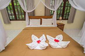 Omah D'Taman Hotel by EPS