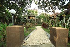 Omah D'Taman Hotel by EPS