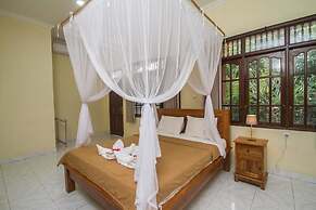 Omah D'Taman Hotel by EPS