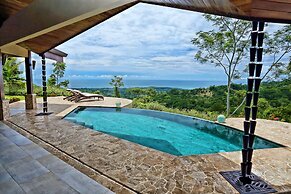 Golden Pineapple Villas