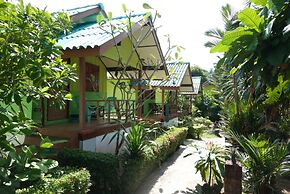 Green Cottage Beach Resort