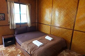 Green Cottage Beach Resort