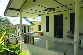 Green Cottage Beach Resort