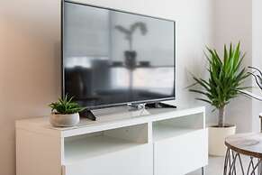 QuickStay - Class in Yorkville (Yonge & Bloor)