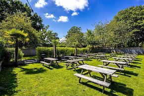 Pear Tree Inn