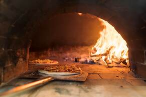 SereS Springs Resort & Spa Singakerta