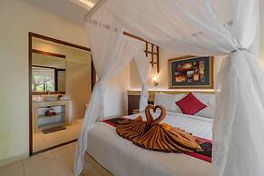 Desak Putu Putra Hidden