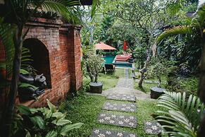 Desak Putu Putra Hidden