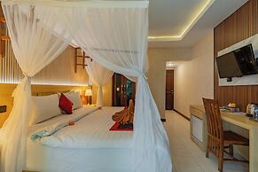 Desak Putu Putra Hidden