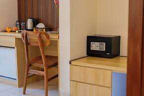 Desak Putu Putra Hidden