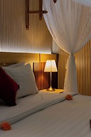 Desak Putu Putra Hidden