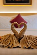 Desak Putu Putra Hidden