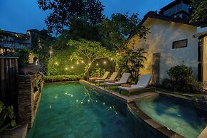 Desak Putu Putra Hidden