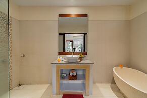 Desak Putu Putra Hidden