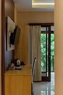 Desak Putu Putra Hidden