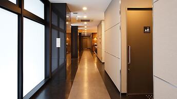 Shinsaibashi Higashi Crystal Hotel