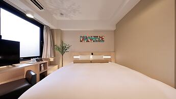 Shinsaibashi Higashi Crystal Hotel