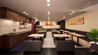 Shinsaibashi Higashi Crystal Hotel