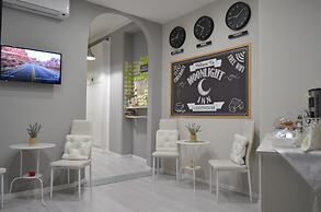 Moonlight Inn Guest House