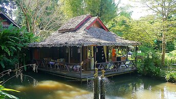 Pho Rak Nah Pai Guesthouse