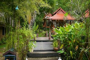 Pho Rak Nah Pai Guesthouse