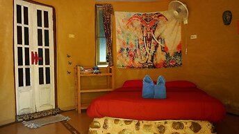 Pho Rak Nah Pai Guesthouse