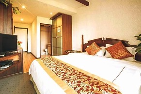 Cliffside View Hotel